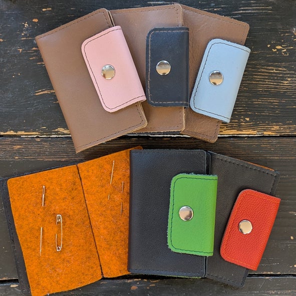 Neulalompakko on k&auml;sity&ouml;l&auml;isen n&auml;pp&auml;r&auml; pikku apuri.